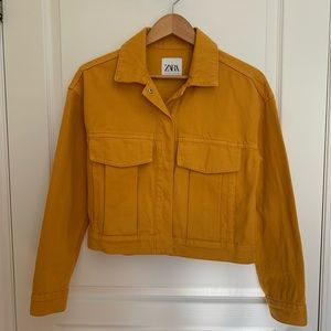 Cropped denim jacket